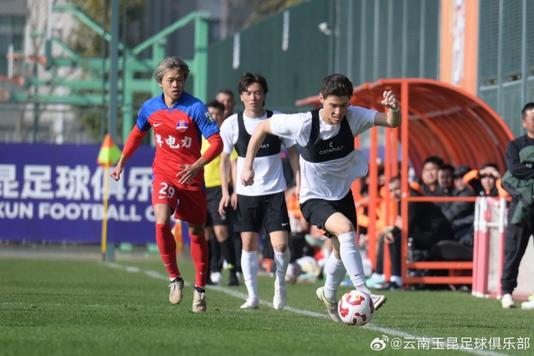 热身赛:奥斯卡、杨一虎破门,马镇扑点,云南玉昆1-1平梅州客家